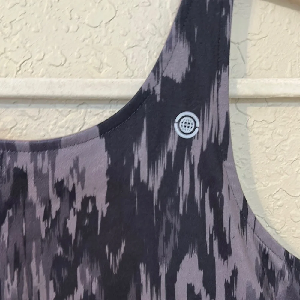Max Studio Charcoal and Black Performance sports bra v